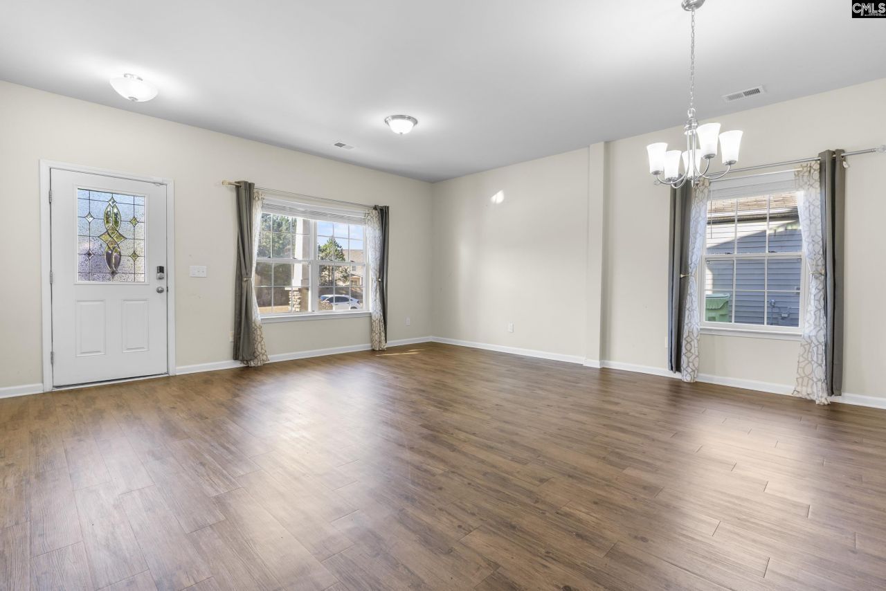 129 Esso Lane Photo 5