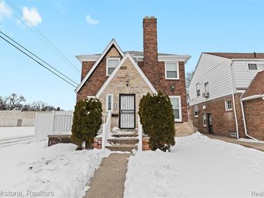 16125 Linwood Street, Detroit, MI 48221