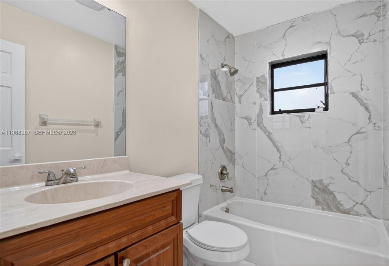 525 SE Brookside Ter , Port Saint Lucie, FL 34983 Photo