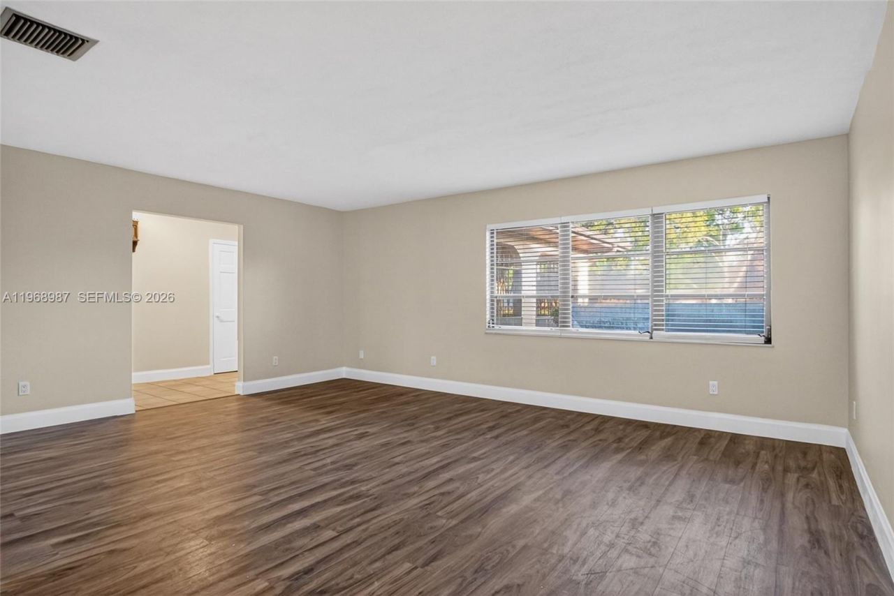 525 SE Brookside Ter , Port Saint Lucie, FL 34983 Photo