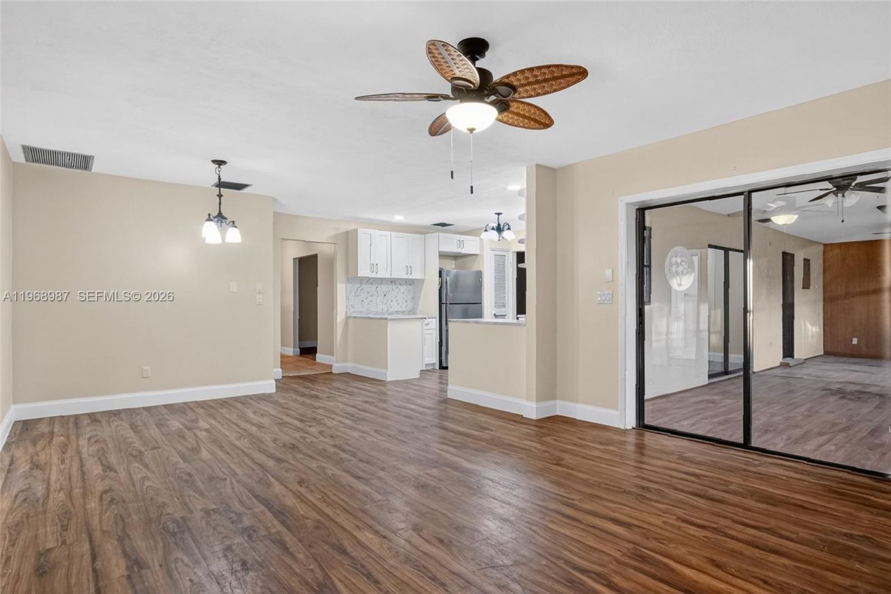 525 SE Brookside Ter , Port Saint Lucie, FL 34983 Photo