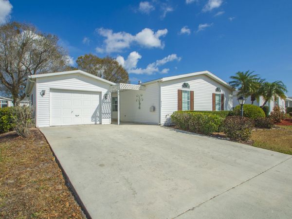 8142 Meadowlark Lane, Port St. Lucie, FL 34952