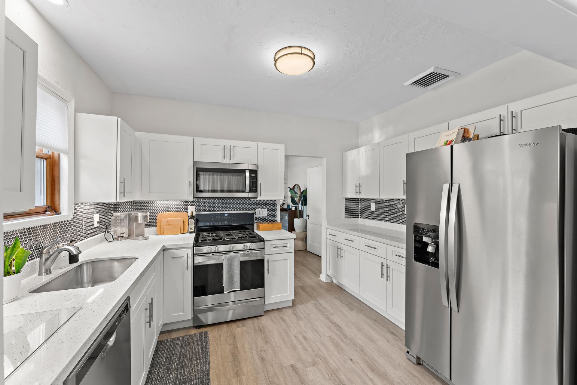 614 Avon Road, West Palm Beach, FL 33401 Photo