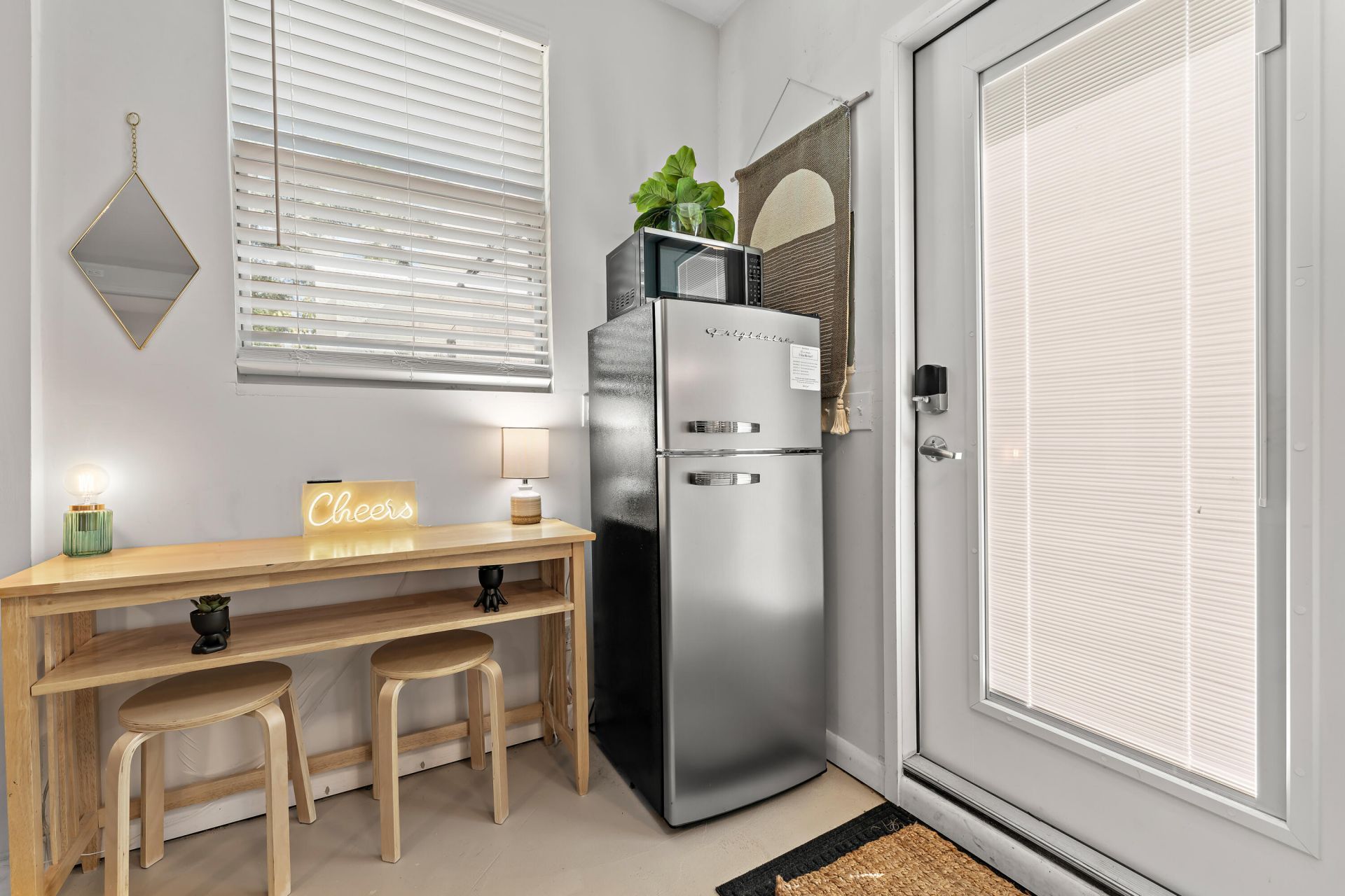 614 Avon Road, West Palm Beach, FL 33401 Photo