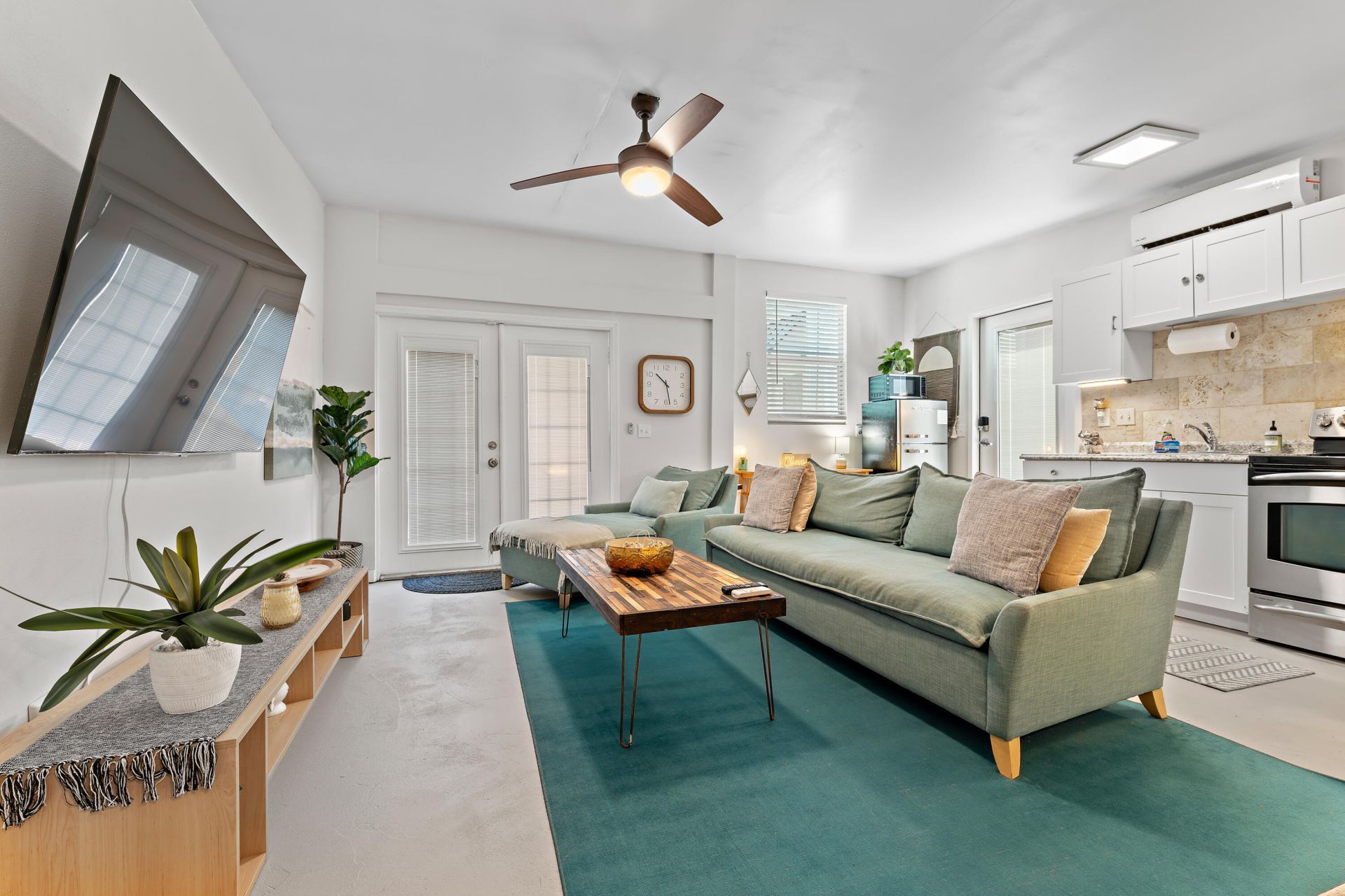 614 Avon Road, West Palm Beach, FL 33401 Photo