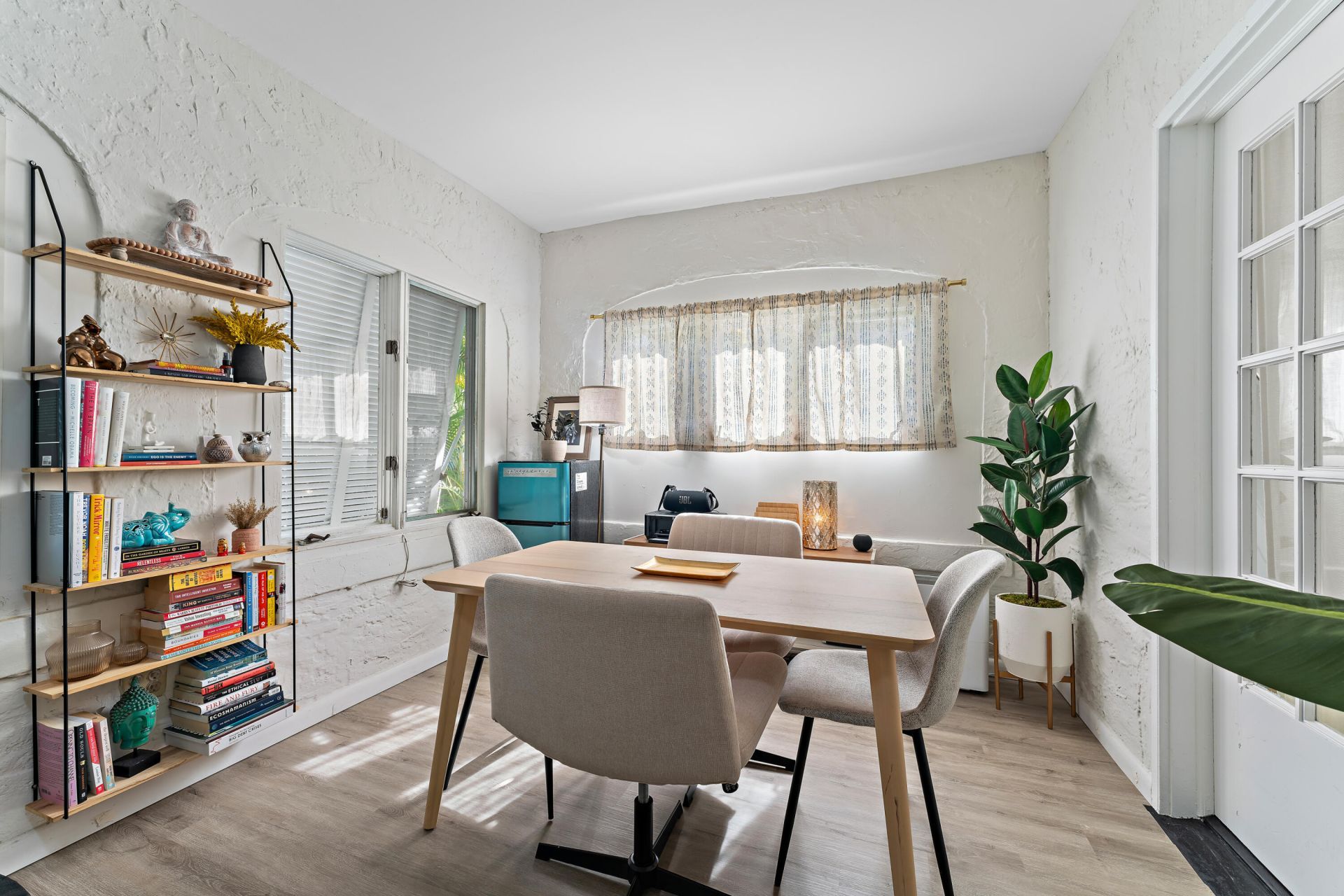 614 Avon Road, West Palm Beach, FL 33401 Photo