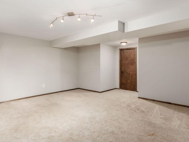 5884 Parkbridge Lane, Unit 19-3, Dublin, OH 43016 Photo 32