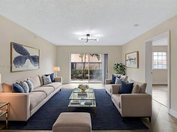 2009 SE 10th Ave , Unit 302, Fort Lauderdale, FL 33316