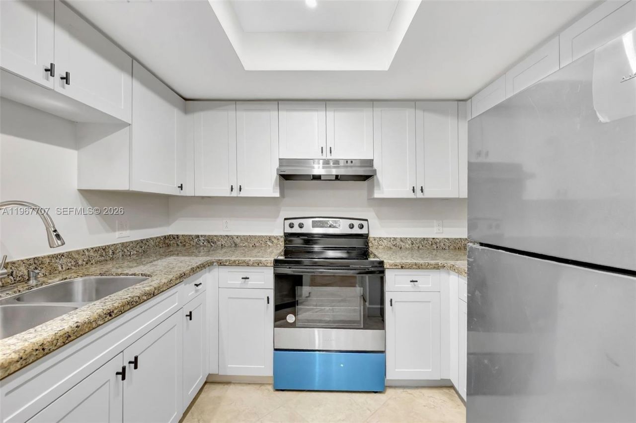 2009 SE 10th Ave , Unit 302, Fort Lauderdale, FL 33316 Photo