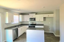 153 Rushton Drive  photo 4