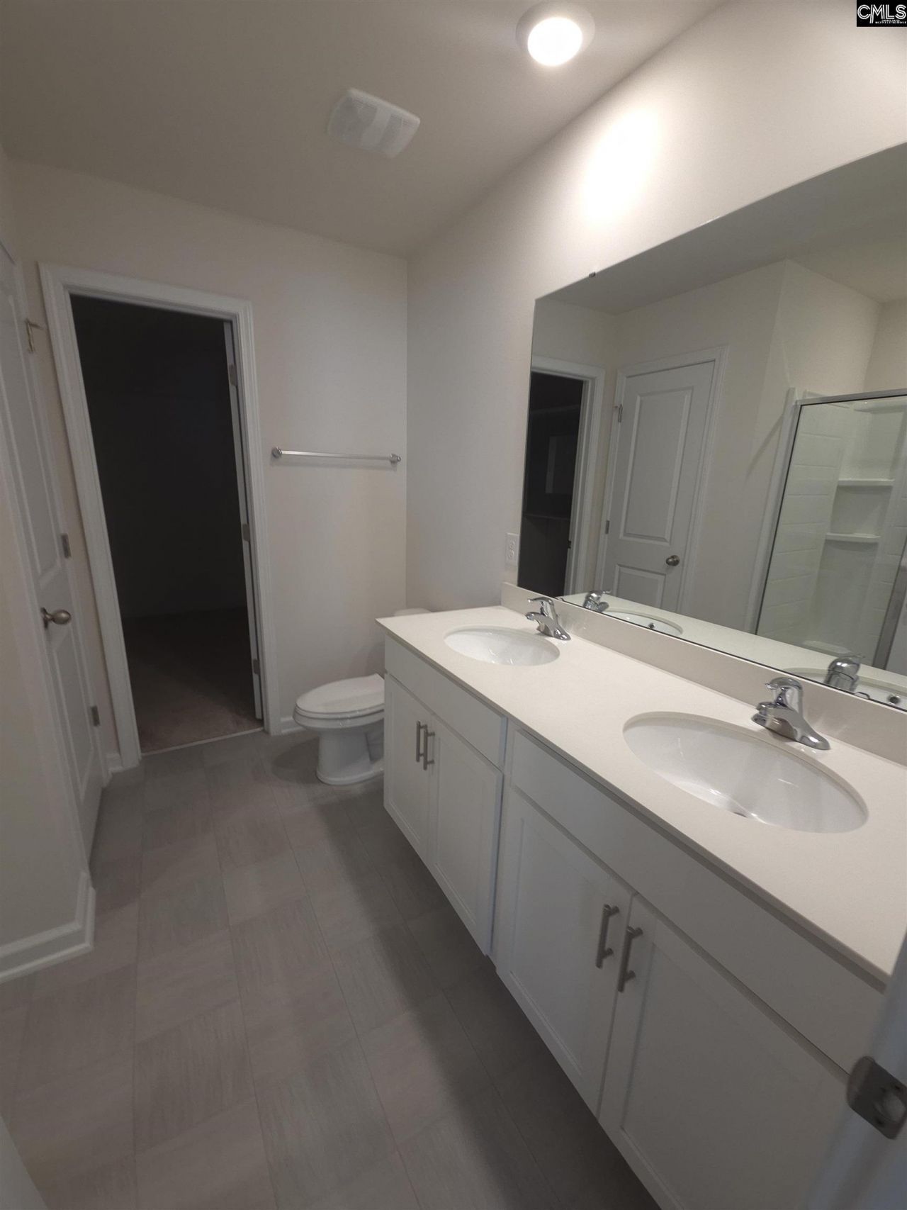 153 Rushton Drive  Photo 9