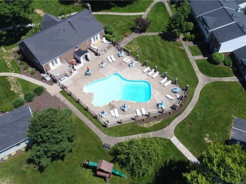 2046 Beechtree Drive, Unit 76, Uniontown, OH 44685 Photo 14