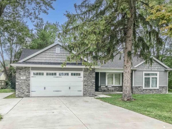 7331 Elmwood Avenue, Temperance, MI 48182