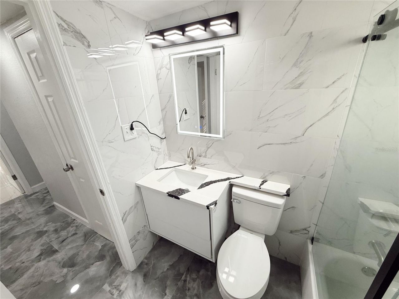 4507 9th Street W, Unit A1, Bradenton, FL 34207 Photo