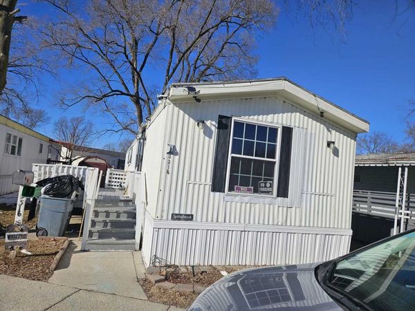 3316 Pace Street, Park City, IL 60085