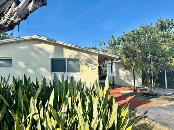 1433 NE 22nd St, Unit 1, Wilton Manors, FL 33305