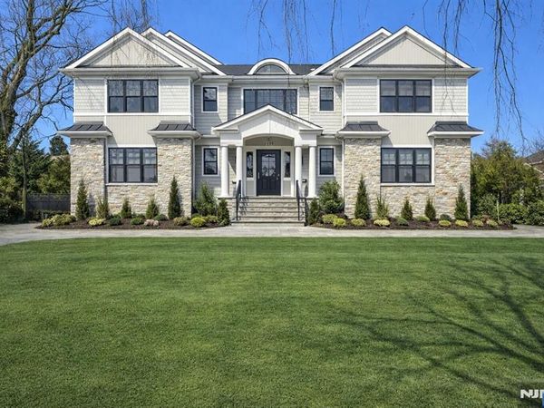 127 Stewart Road, MILLBURN, NJ 07078