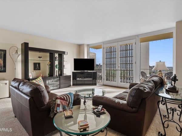 207 W CLARENDON Avenue, Unit F6, Phoenix, AZ 85013