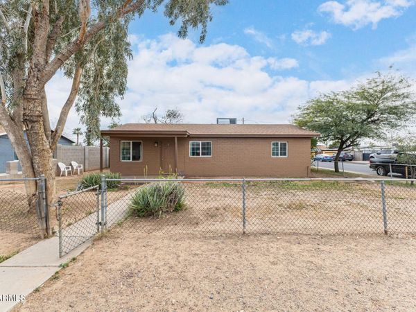 2843 W GRANADA Road, Phoenix, AZ 85009