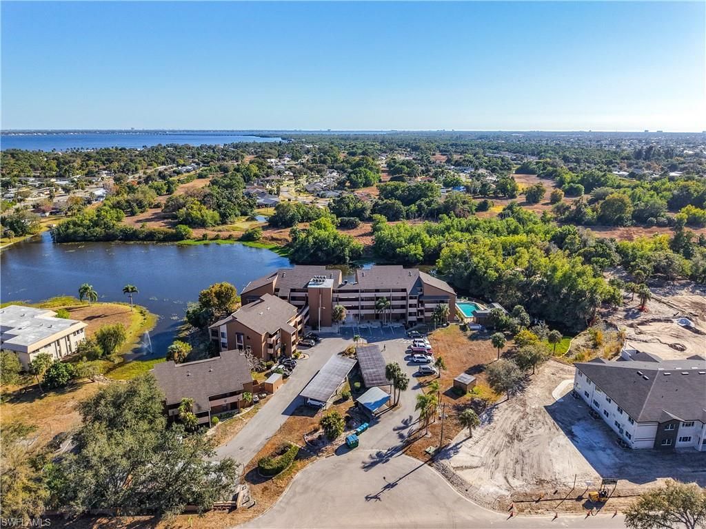 2067 W Lakeview Blvd , Unit 9, North Fort Myers, FL 33903 Photo