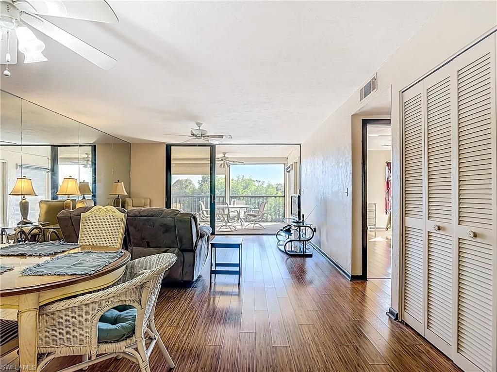 2067 W Lakeview Blvd , Unit 9, North Fort Myers, FL 33903 Photo