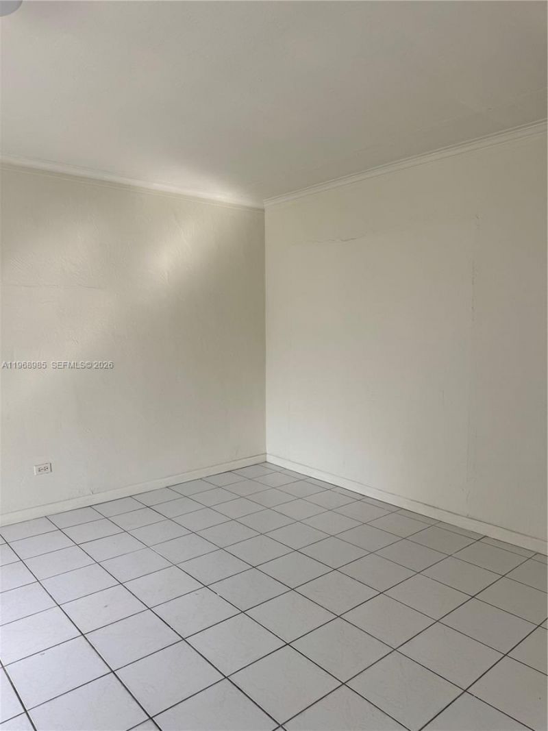 480 NE 127th St , North Miami, FL 33161 Photo