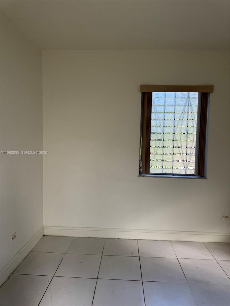 480 NE 127th St , North Miami, FL 33161 Photo