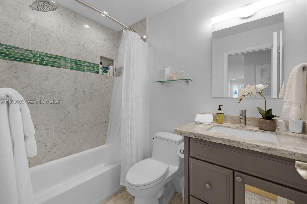 26 Marlin Lane, Unit B, Key Largo, FL 33037 Photo