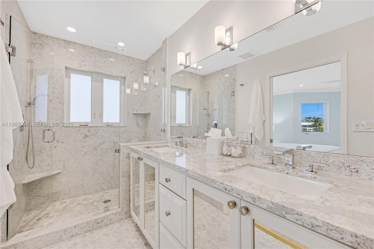 26 Marlin Lane, Unit B, Key Largo, FL 33037 Photo