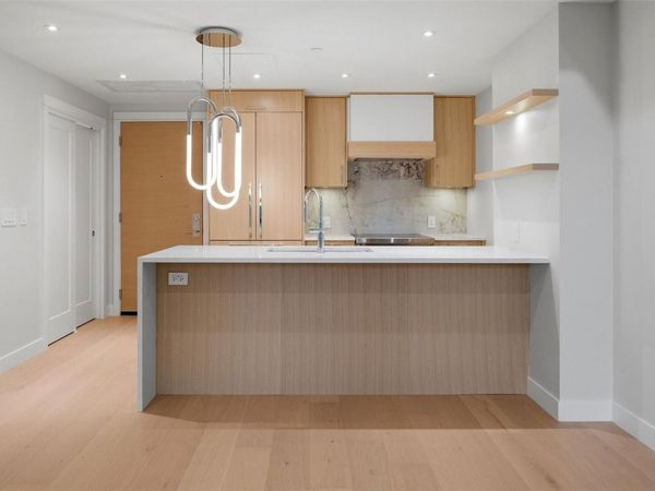 5229 Cordova Bay Rd, Unit 205, Saanich, BC V8Y 2L1