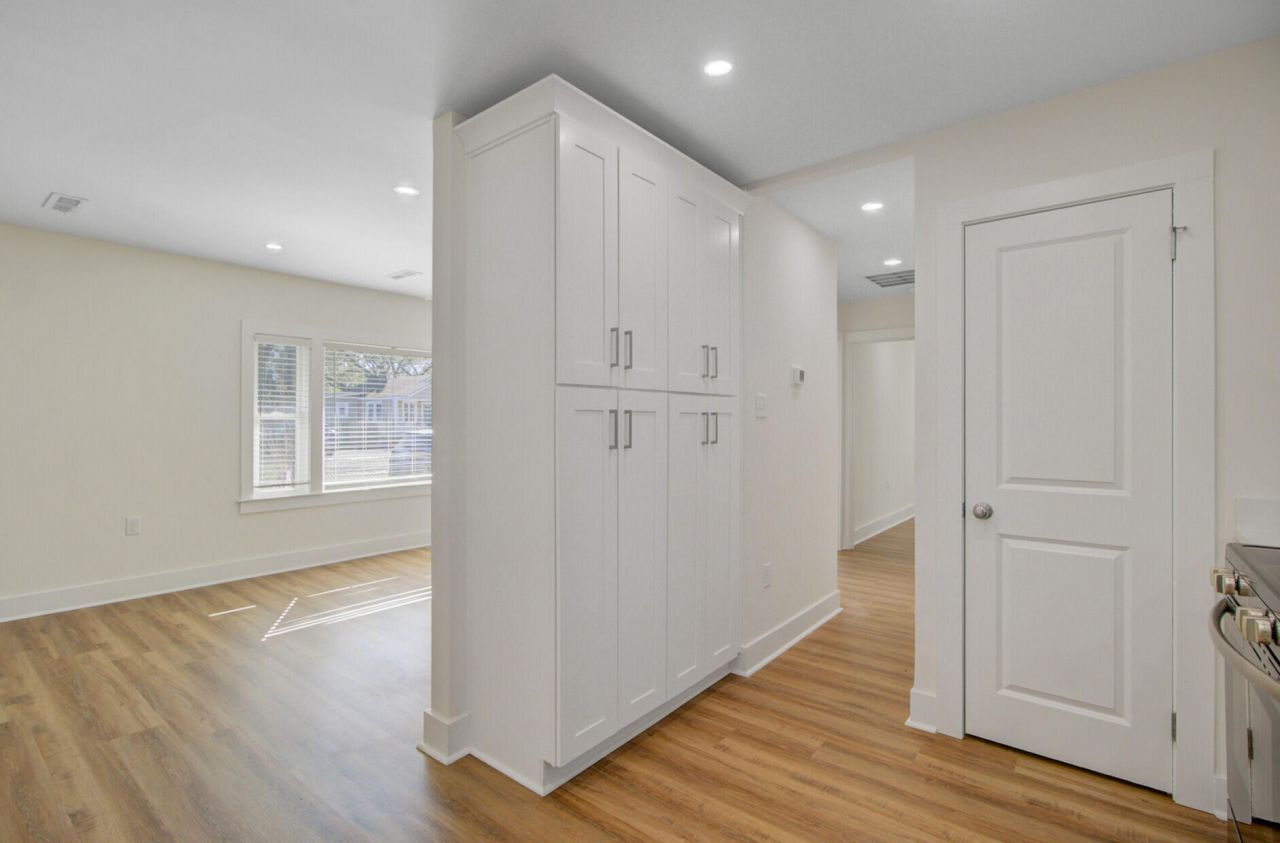 2006 Alton Street Photo 10