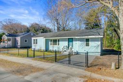 2006 Alton Street photo 4