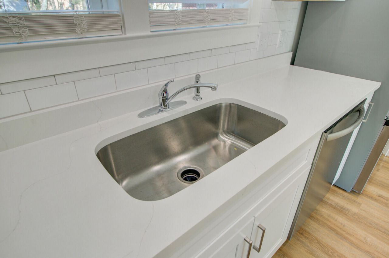 2006 Alton Street Photo 7