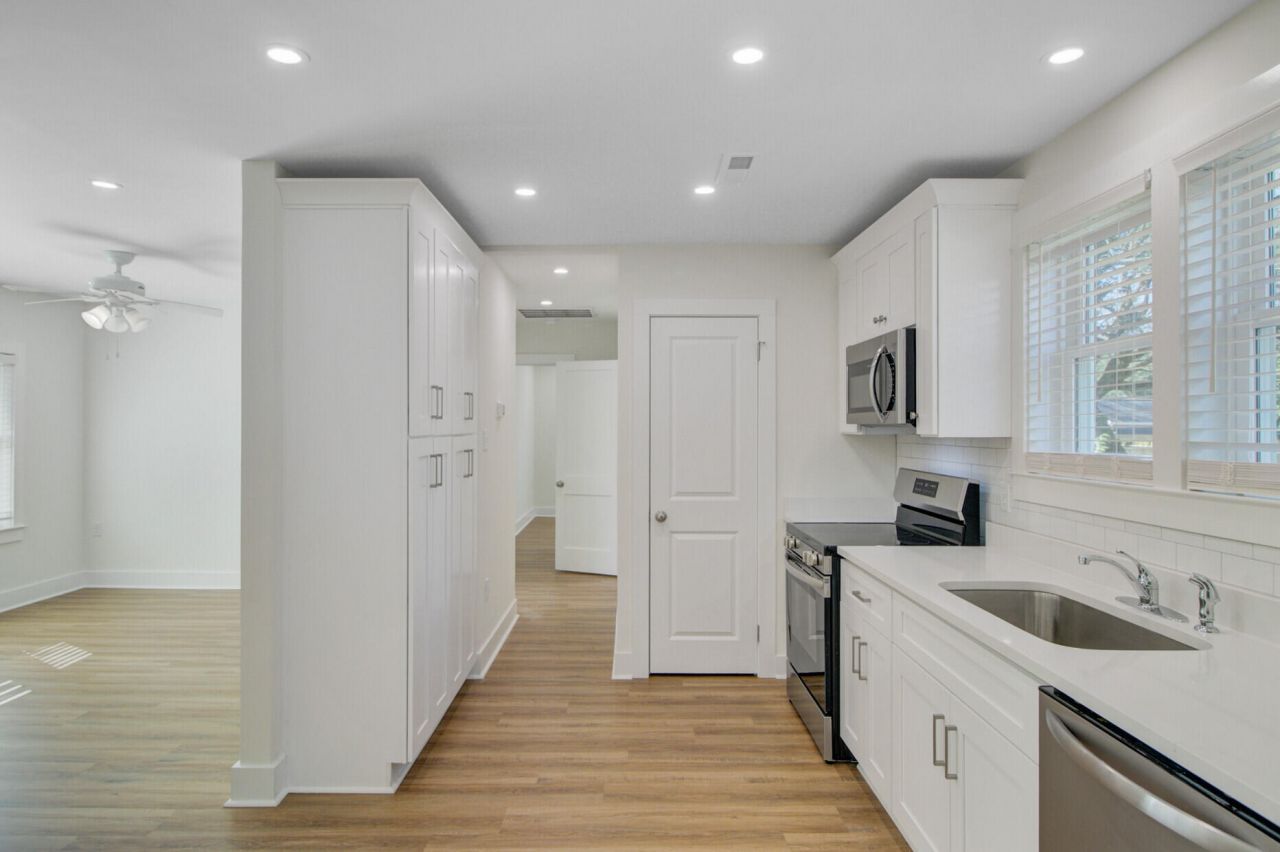 2006 Alton Street Photo 9