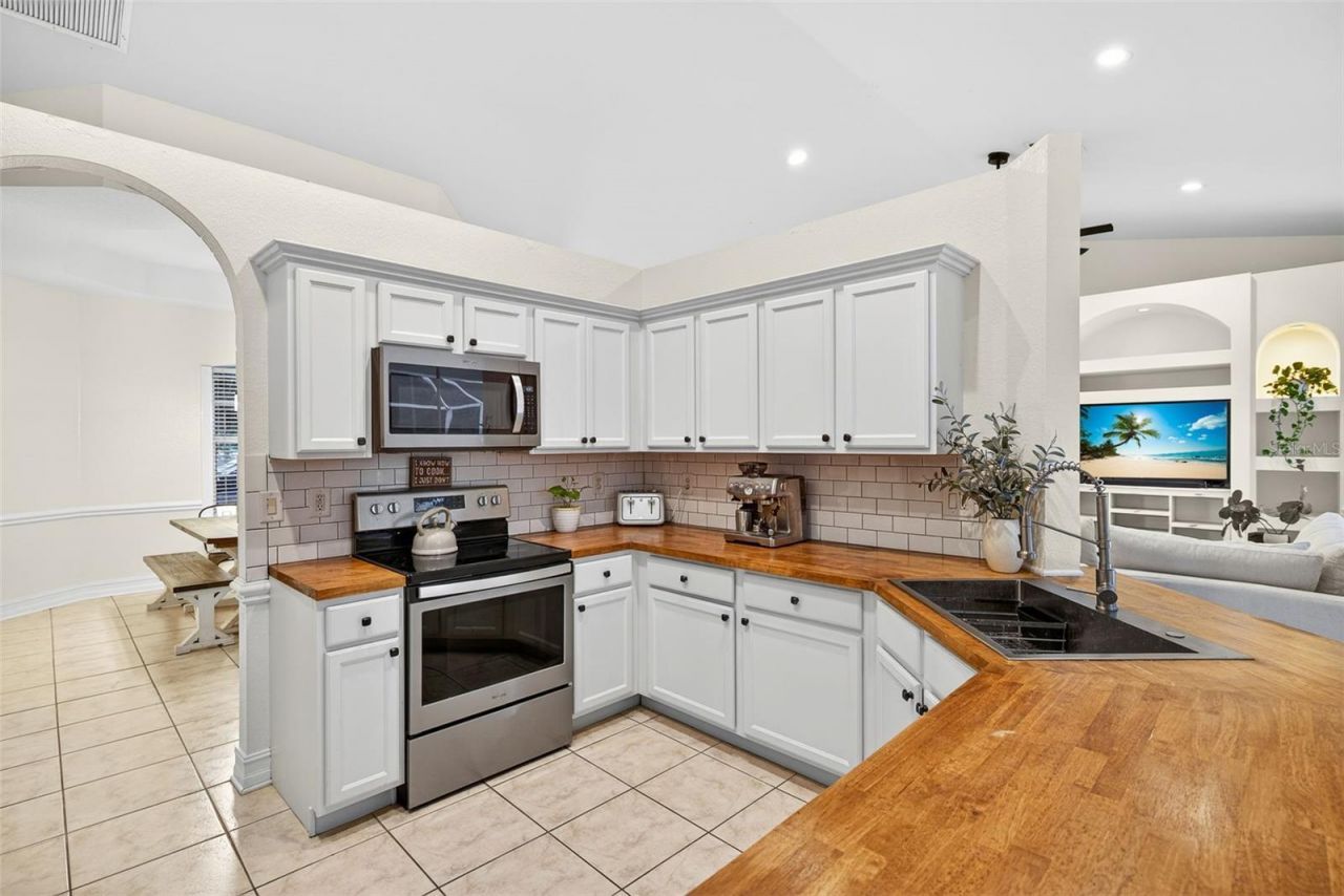 5791 Golden Gate Parkway, Naples, FL 34116 Photo