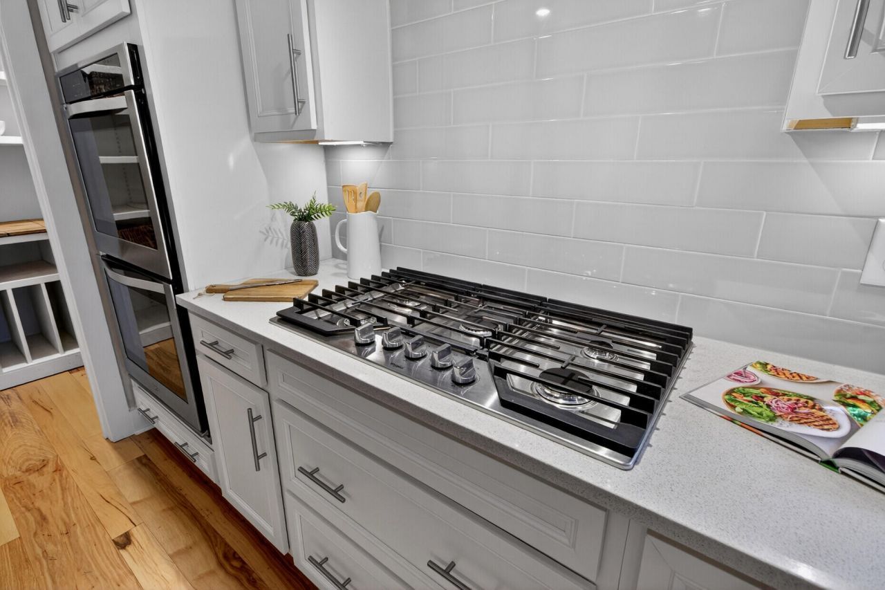 1213 Gannett Road Photo 18