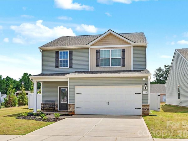 2215 Transatlantic Avenue, Charlotte, NC 28215