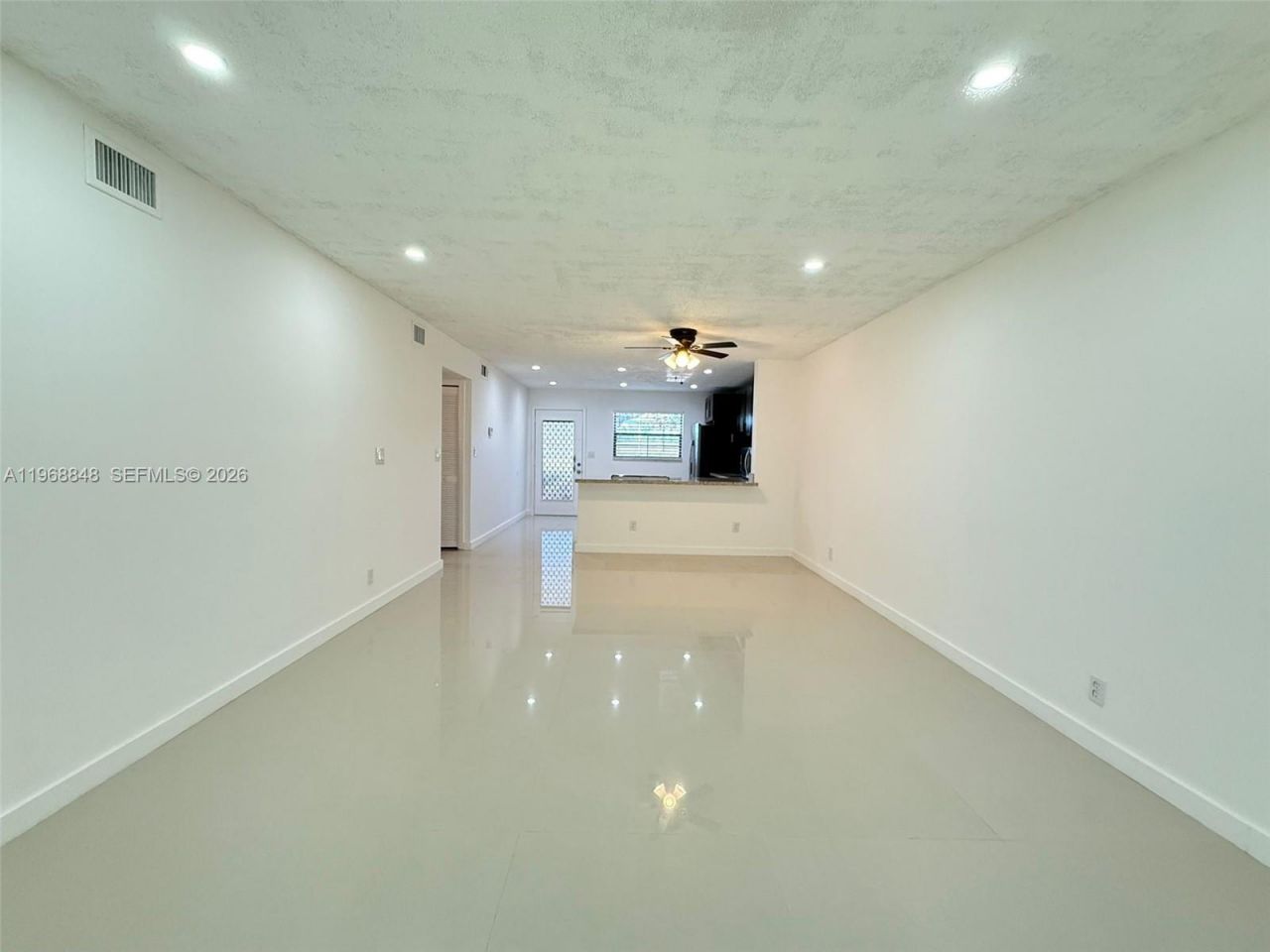 6095 N Sabal Palm Blvd, Unit 103, Tamarac, FL 33319 Photo