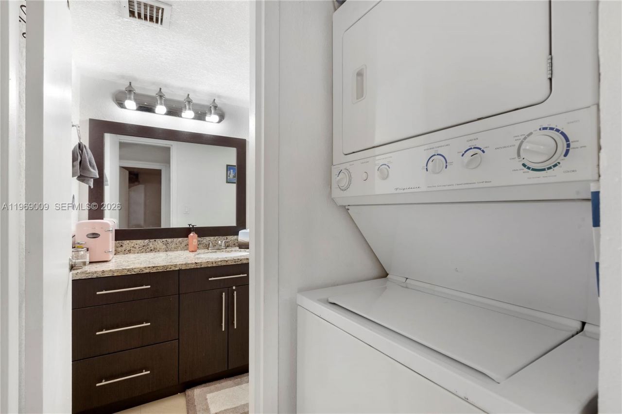 4910 NW 79th Ave, Unit 103, Doral, FL 33166 Photo