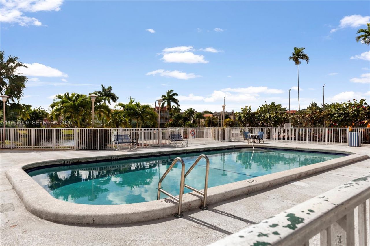 4910 NW 79th Ave, Unit 103, Doral, FL 33166 Photo