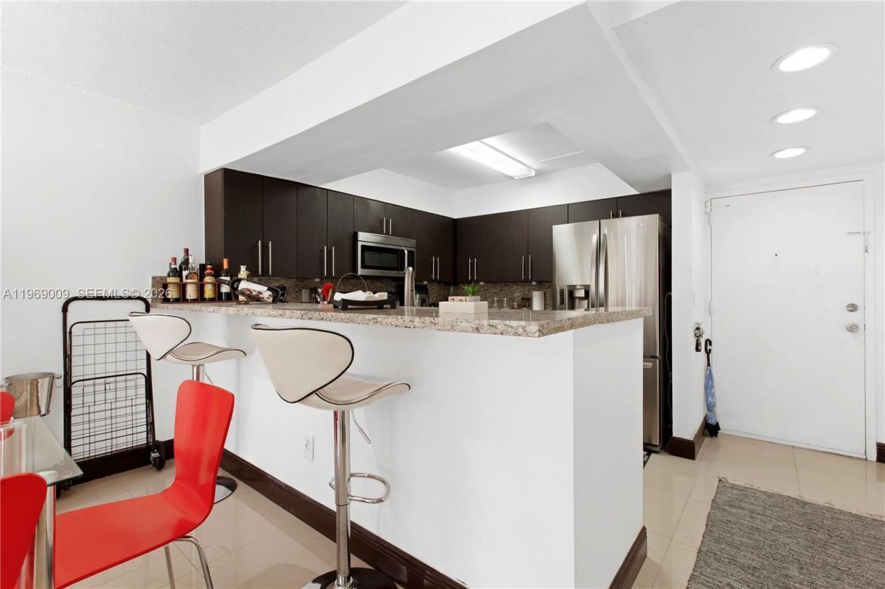 4910 NW 79th Ave, Unit 103, Doral, FL 33166 Photo