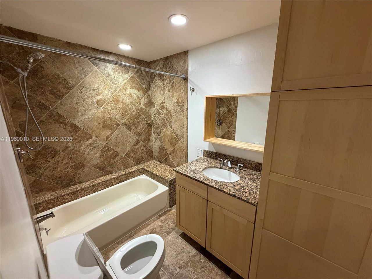 853 NW 81st Ter, Plantation, FL 33324 Photo