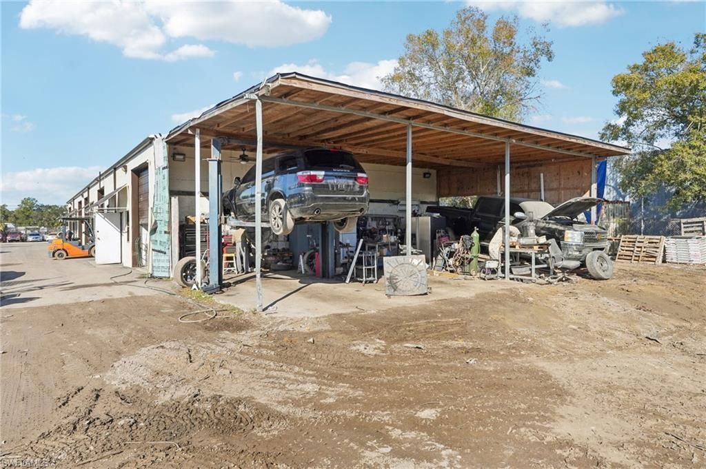 7521 Aluminum Rd, North Fort Myers, FL 33903 Photo