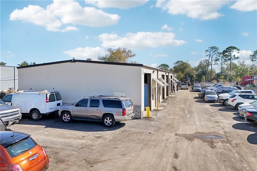 7521 Aluminum Rd, North Fort Myers, FL 33903 Photo