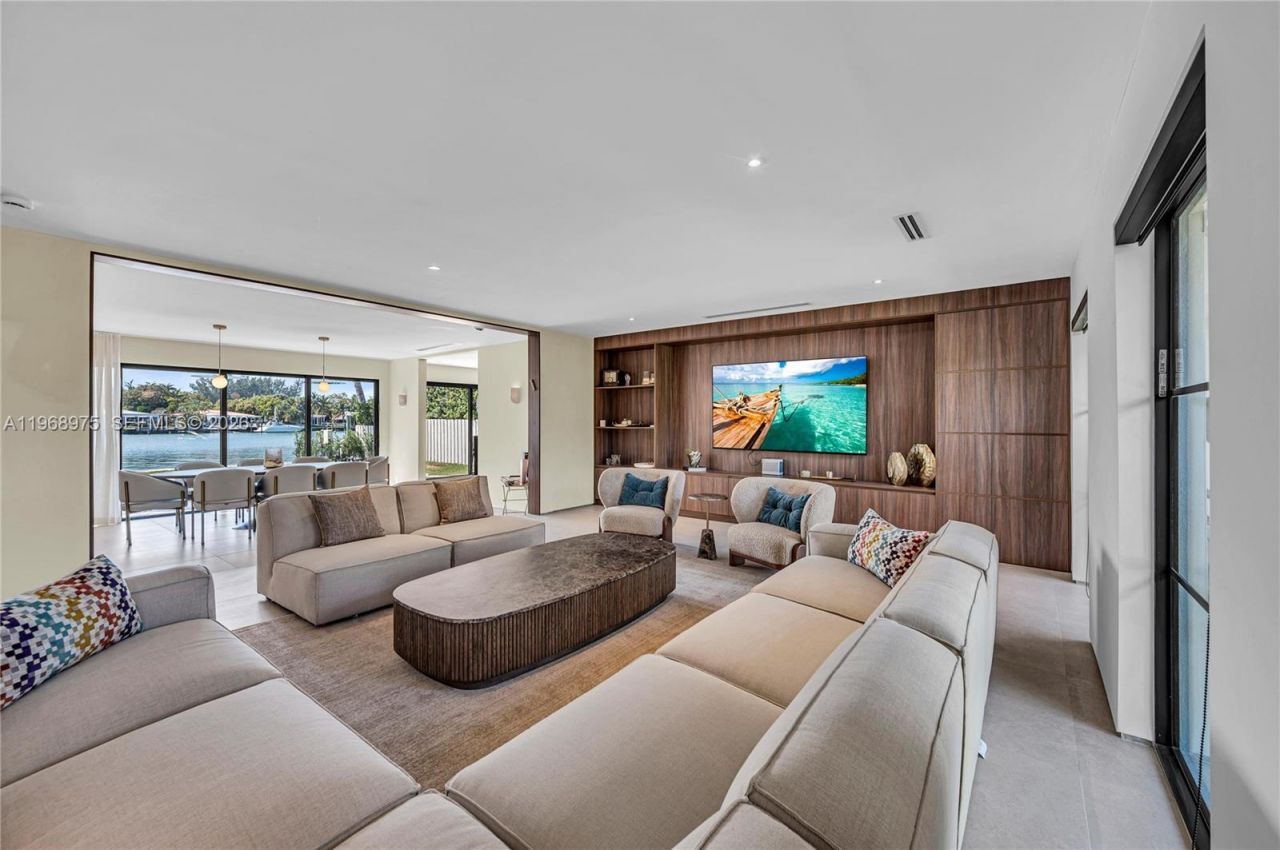 1170 S Biscayne Point Rd , Unit N/A, Miami Beach, FL 33141 Photo