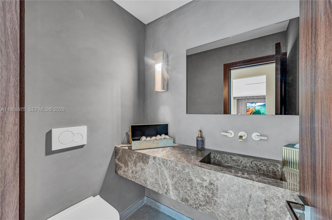 1170 S Biscayne Point Rd , Unit N/A, Miami Beach, FL 33141 Photo