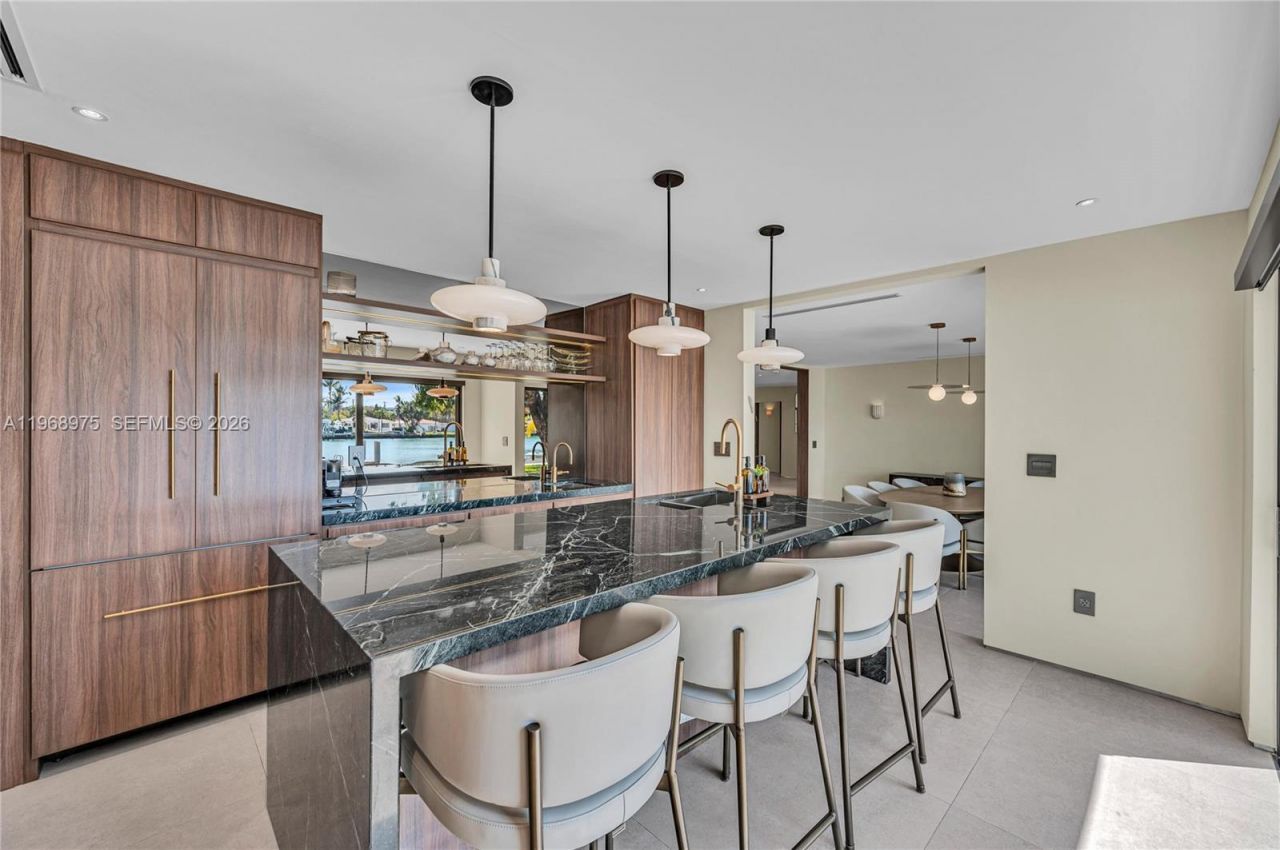 1170 S Biscayne Point Rd , Unit N/A, Miami Beach, FL 33141 Photo