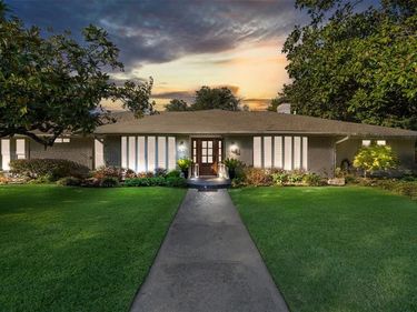 3841 Peter Pan Drive, Dallas, TX 75229