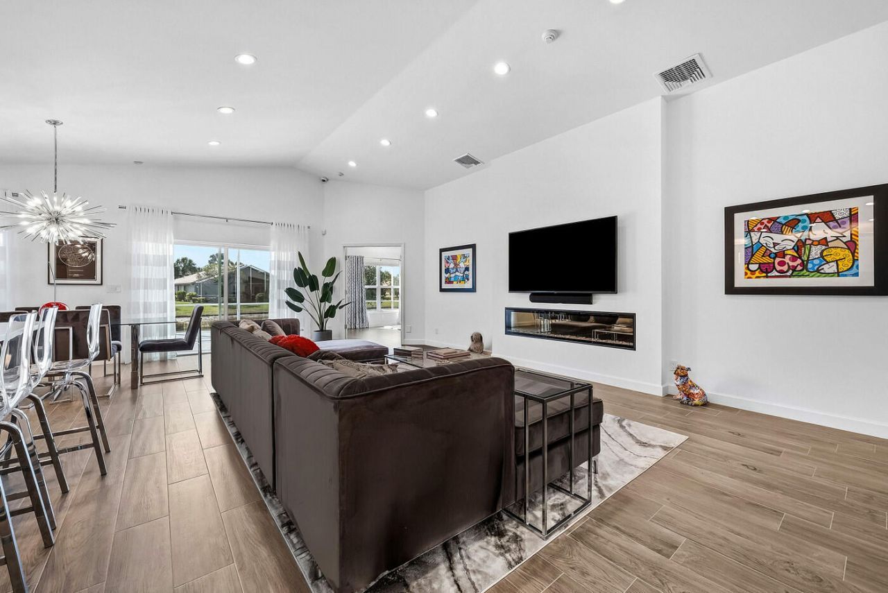 8243 Duomo Circle, Boynton Beach, FL 33472 Photo