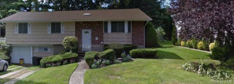 11 Delaware Avenue, Jericho, NY 11753 Main Photo